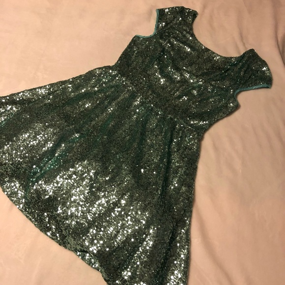 Fun and Flirty Sequin Cocktail Dress 👗 - Picture 5 of 8